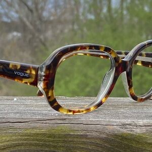 Vogue Tortoiseshell Glasses frames VO 5087-S 52[]17 135